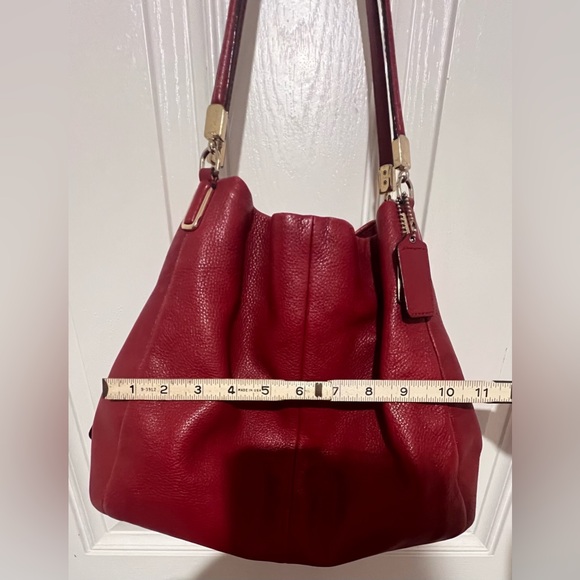 VTG Coach Purse Madison Phoebe Red Pebbled Leather Hobo Shoulder Bag Large Y2K - Picture 10 of 16